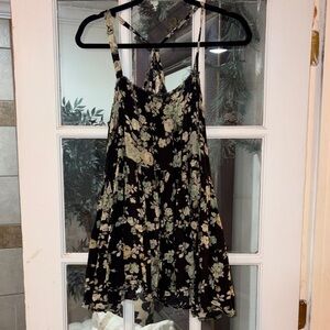 Ciel Floral Black and Green Tunic Top Small